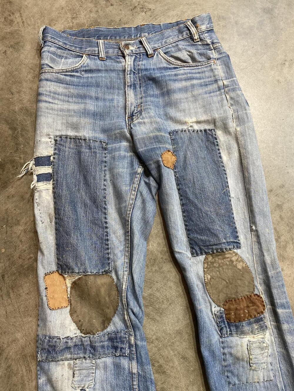 W31 Vintage 70s Levis custom patched hippie bellbottoms - Picture 2 of 14